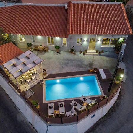 Villa Roxanne Galatás Zewnętrze zdjęcie